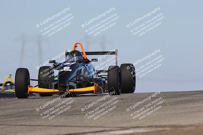 media/Oct-26-2025-CalClub SCCA (Sun) [[8ce1e69566]]/Group 3/Grapevine/